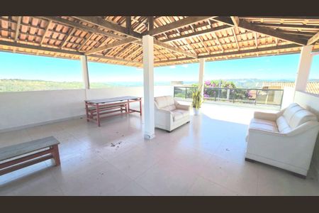 Casa à venda com 240m², 3 quartos e 3 vagas