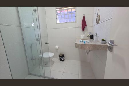Casa à venda com 240m², 3 quartos e 3 vagas