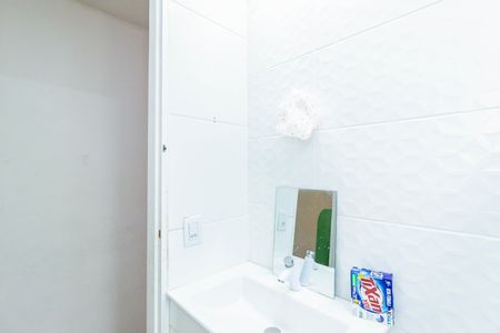 Banheiro de casa para alugar com 2 quartos, 102m² em Parque Monteiro Soares, São Paulo