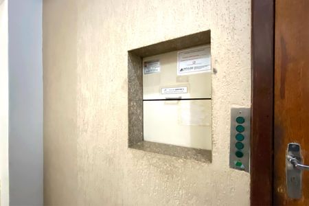 Apartamento à venda com 244m², 6 quartos e 2 vagas Apartamento à venda com 244m², 6 quartos e 2 vagasElevador de carga