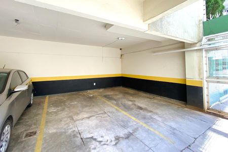 Apartamento à venda com 244m², 6 quartos e 2 vagas Apartamento à venda com 244m², 6 quartos e 2 vagasVagas