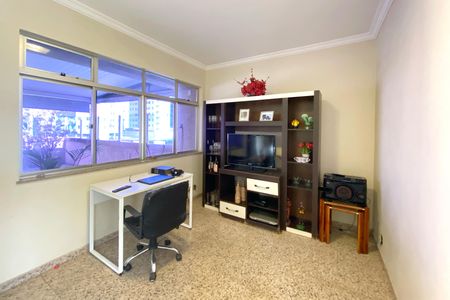 Apartamento à venda com 244m², 6 quartos e 2 vagas Apartamento à venda com 244m², 6 quartos e 2 vagasSala de Estar