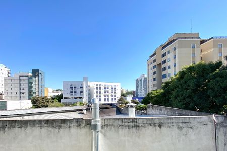 Apartamento à venda com 244m², 6 quartos e 2 vagas Apartamento à venda com 244m², 6 quartos e 2 vagasVista Quarto 4