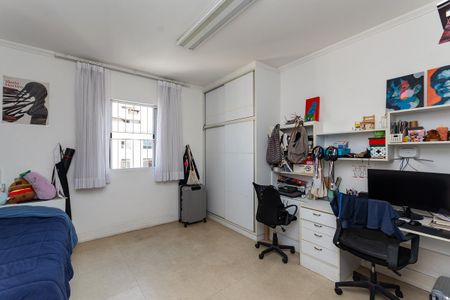 Apartamento à venda com 235m², 4 quartos e 1 vaga Apartamento à venda com 235m², 4 quartos e 1 vagaQuarto 3