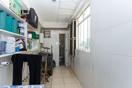 Apartamento à venda com 235m², 4 quartos e 1 vaga Apartamento à venda com 235m², 4 quartos e 1 vagaÁrea de Serviço