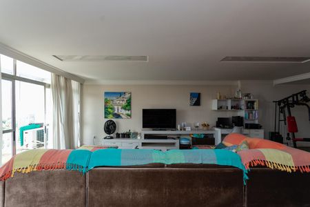 Apartamento à venda com 235m², 4 quartos e 1 vaga Apartamento à venda com 235m², 4 quartos e 1 vagaSala