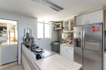 Apartamento à venda com 235m², 4 quartos e 1 vaga Apartamento à venda com 235m², 4 quartos e 1 vagaCozinha Americana