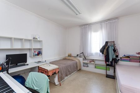 Apartamento à venda com 235m², 4 quartos e 1 vaga Apartamento à venda com 235m², 4 quartos e 1 vagaQuarto 2