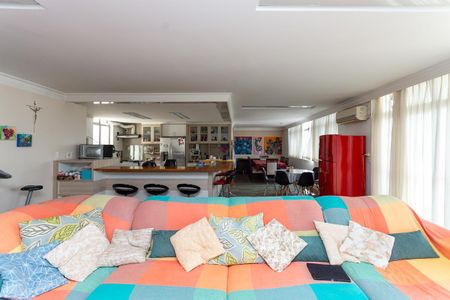 Apartamento à venda com 235m², 4 quartos e 1 vaga Apartamento à venda com 235m², 4 quartos e 1 vagaSala