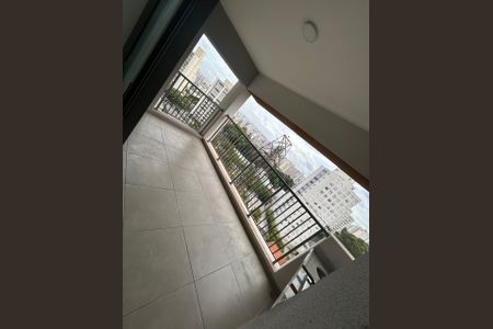Apartamento para alugar com 83m², 3 quartos e 1 vagaVaranda