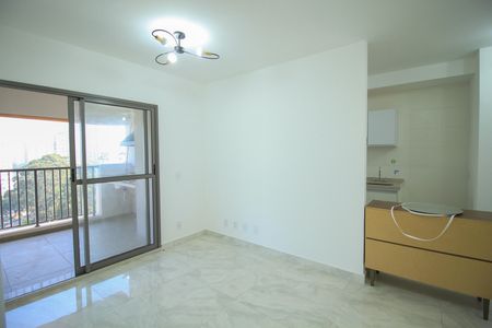 Apartamento para alugar com 83m², 3 quartos e 1 vaga