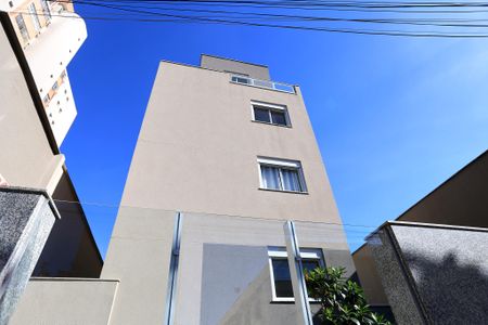 Apartamento para alugar com 91m², 2 quartos e 1 vagaFachada