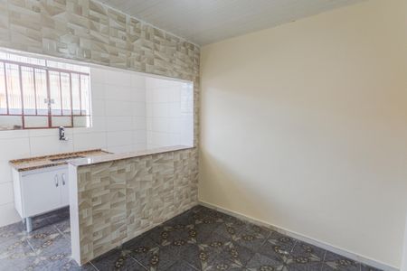 Casa para alugar com 100m², 2 quartos e 1 vagaCopa
