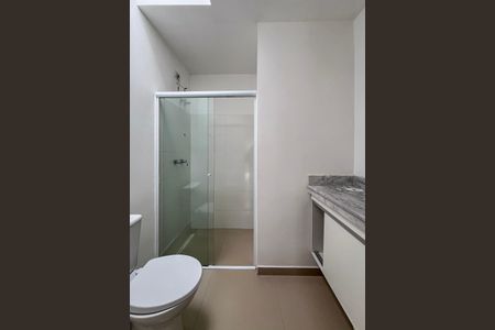 Casa de condomínio à venda com 85m², 2 quartos e 1 vaga Casa de condomínio à venda com 85m², 2 quartos e 1 vagaBanheiro da Suíte