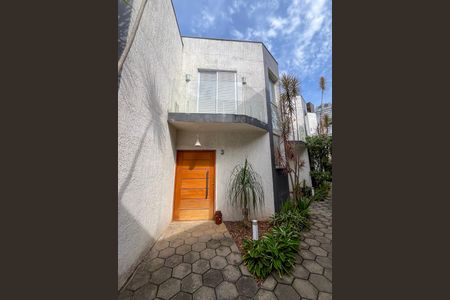 Casa de condomínio à venda com 85m², 2 quartos e 1 vaga Casa de condomínio à venda com 85m², 2 quartos e 1 vagaFachada