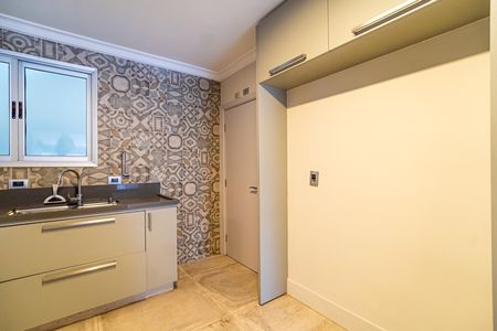 Apartamento à venda com 140m², 3 quartos e 1 vaga Apartamento à venda com 140m², 3 quartos e 1 vagaCozinha