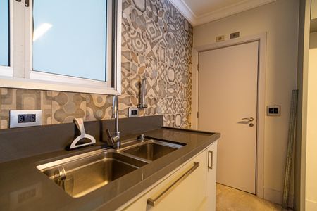 Apartamento à venda com 140m², 3 quartos e 1 vaga Apartamento à venda com 140m², 3 quartos e 1 vagaCozinha