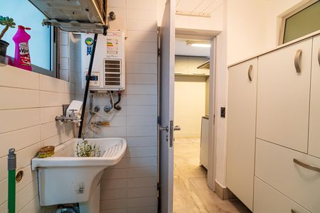Apartamento à venda com 140m², 3 quartos e 1 vaga Apartamento à venda com 140m², 3 quartos e 1 vagaÁrea de Serviço