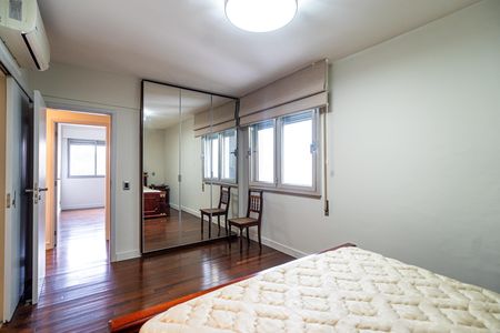 Apartamento à venda com 140m², 3 quartos e 1 vaga Apartamento à venda com 140m², 3 quartos e 1 vagaSuíte 1