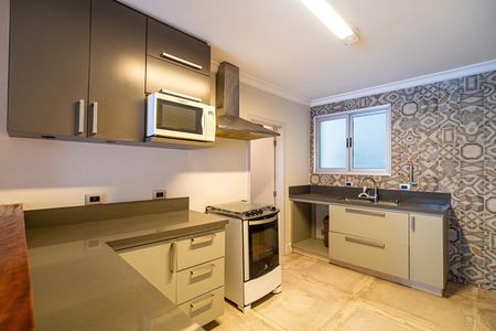 Apartamento à venda com 140m², 3 quartos e 1 vaga Apartamento à venda com 140m², 3 quartos e 1 vagaCozinha