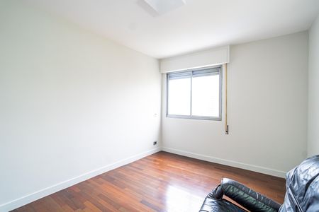 Apartamento à venda com 140m², 3 quartos e 1 vaga Apartamento à venda com 140m², 3 quartos e 1 vagaQuarto 2