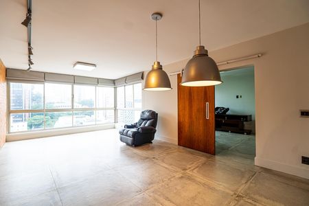 Apartamento à venda com 140m², 3 quartos e 1 vaga Apartamento à venda com 140m², 3 quartos e 1 vagaSala