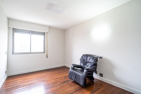 Apartamento à venda com 140m², 3 quartos e 1 vaga Apartamento à venda com 140m², 3 quartos e 1 vagaQuarto 2