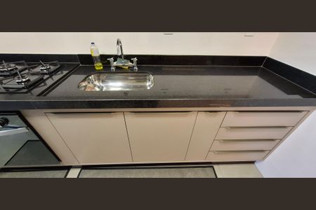 Apartamento para alugar com 85m², 2 quartos e 2 vagasCozinha