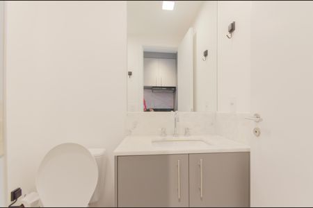 Banheiro de kitnet/studio para alugar com 1 quarto, 24m² em Vila Mariana, São Paulo