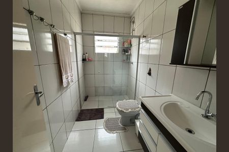 Casa à venda com 147m², 2 quartos e 3 vagasBanheiro