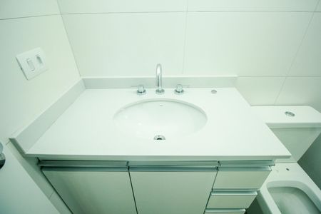 Apartamento à venda com 84m², 2 quartos e 2 vagasBanheiro Social