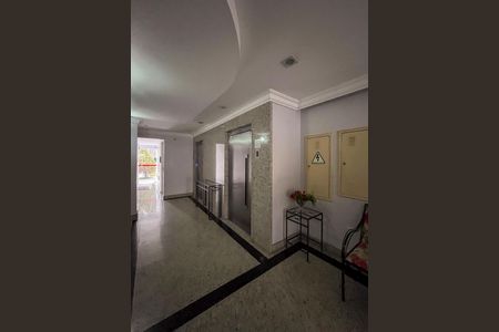 Apartamento à venda com 50m², 2 quartos e 1 vaga Apartamento à venda com 50m², 2 quartos e 1 vagaHall social