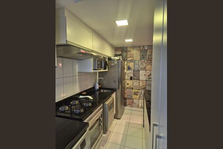 Apartamento à venda com 52m², 2 quartos e 1 vaga Apartamento à venda com 52m², 2 quartos e 1 vagaCozinha