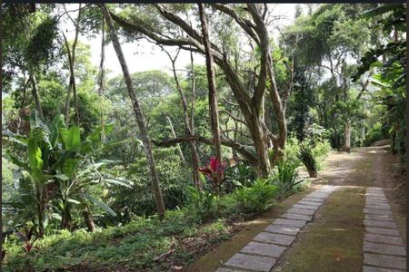 Casa à venda com 2 quartos, 2000m² em Vargem Grande, Rio de Janeiro