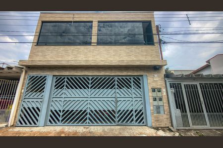 Casa para alugar com 70m², 2 quartos e sem vagaFachada