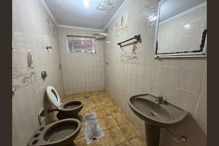Casa à venda com 210m², 3 quartos e 4 vagas
