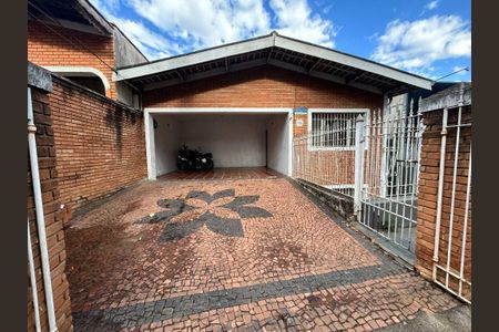 Casa à venda com 210m², 3 quartos e 4 vagas