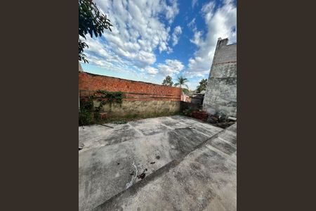 Casa à venda com 210m², 3 quartos e 4 vagas