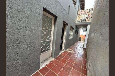 Casa à venda com 210m², 3 quartos e 4 vagas