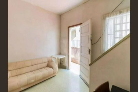 Casa à venda com 4 quartos, 300m² em Cangaiba, São Paulo