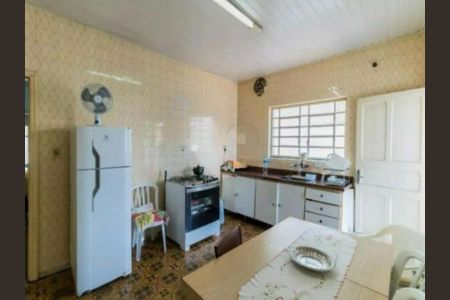 Casa à venda com 4 quartos, 300m² em Cangaiba, São Paulo