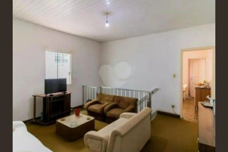 Casa à venda com 4 quartos, 300m² em Cangaiba, São Paulo