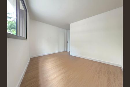 Apartamento à venda com 93m², 2 quartos e 2 vagas Apartamento à venda com 93m², 2 quartos e 2 vagasQuarto Suíte
