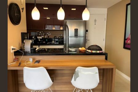 Apartamento à venda com 82m², 1 quarto e 1 vaga