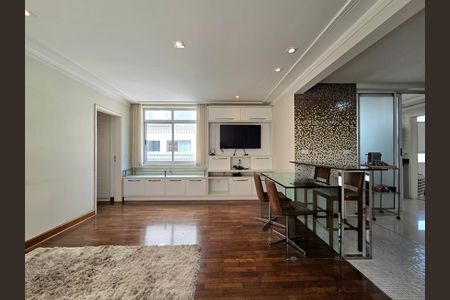 Apartamento à venda com 85m², 2 quartos e 1 vaga Apartamento à venda com 85m², 2 quartos e 1 vagaSala
