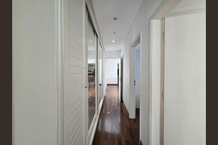 Apartamento à venda com 85m², 2 quartos e 1 vaga Apartamento à venda com 85m², 2 quartos e 1 vagaCorredor