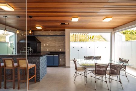 Casa para alugar com 180m², 3 quartos e 3 vagas