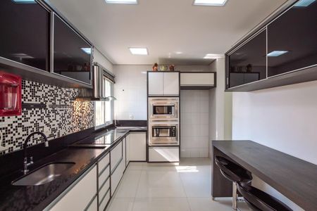 Casa para alugar com 180m², 3 quartos e 3 vagas