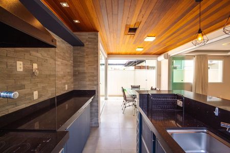 Casa para alugar com 180m², 3 quartos e 3 vagas