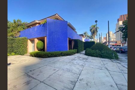 Casa à venda com 366m², 1 quarto e 7 vagas